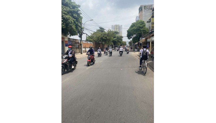 Bán NHÀ HÀNG 1 MẶT TIỀN 1 MẶT HẺM đường Hoà Bình,Q.Tân Phú,DT:14mx191m,KC:,1 Tầng,,,Giá:162 tỷ.